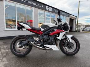 TRIUMPH STREET TRIPLE R 2014  at Trevor Husband Scunthorpe